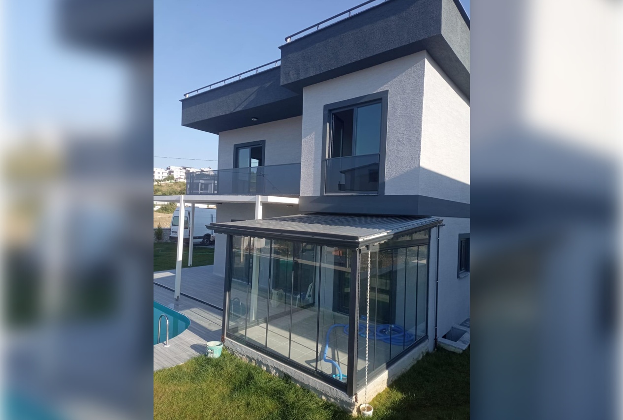 Yalova Havuzlu Lüks Villa